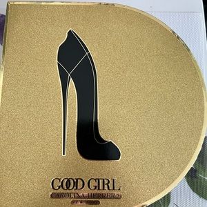 BNIB CAROLINA HERRERA PERFUME SET